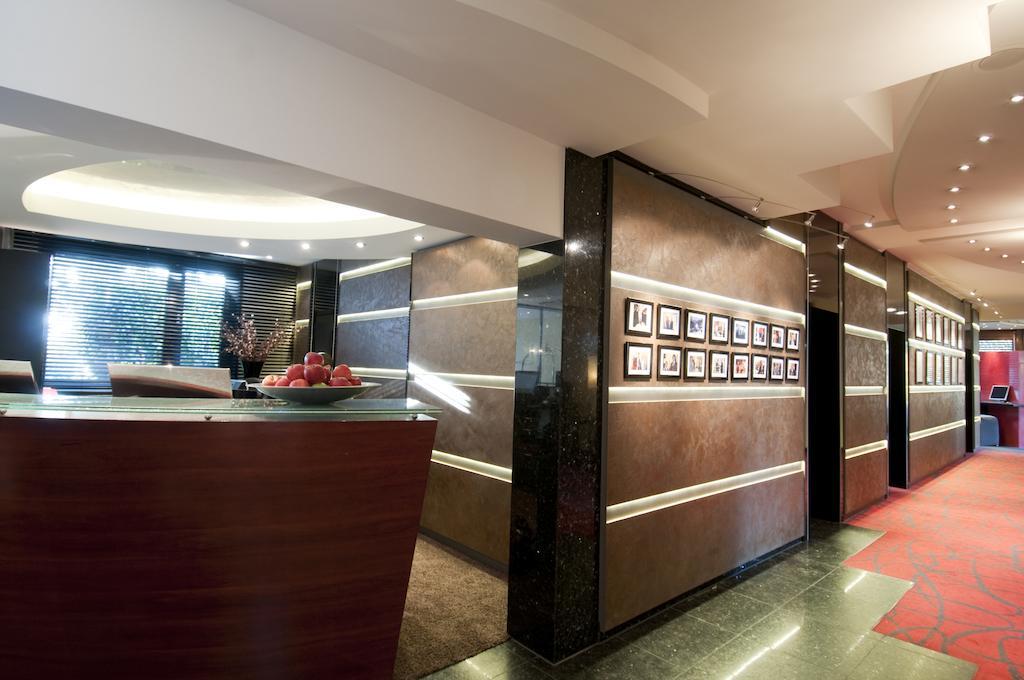 Atrium Hotel Майнц Экстерьер фото